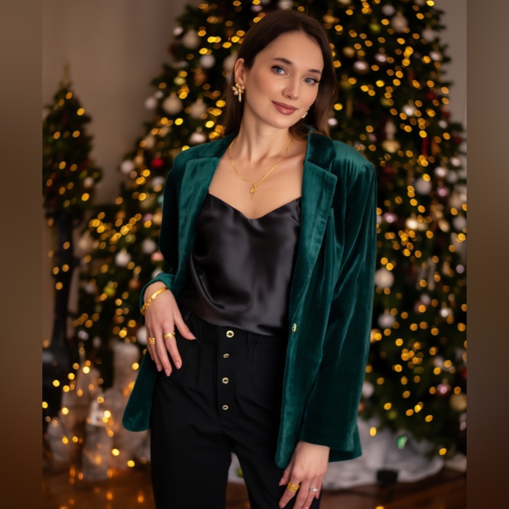 ADRIENNE VITTADINI Forest Green Velvet Blazer with Gold Buttons - Picture 1 of 12